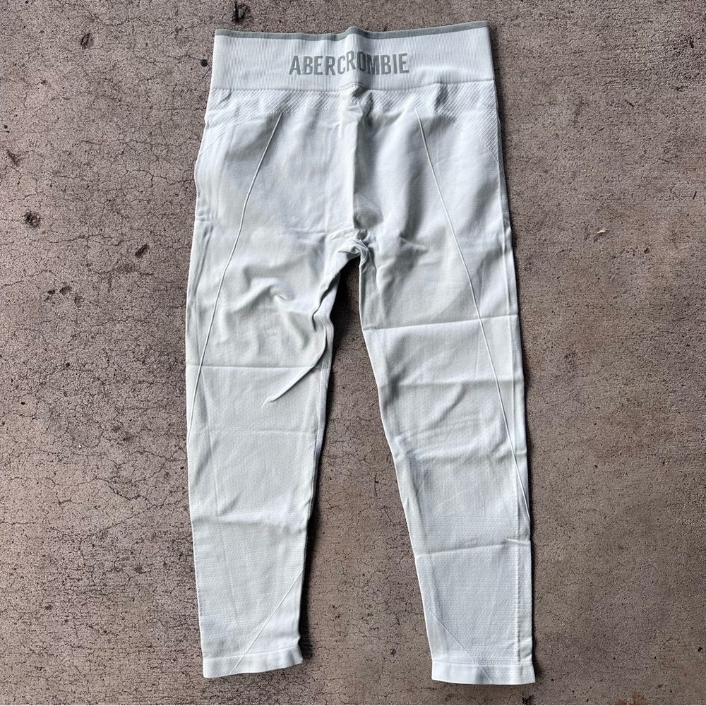 Abercrombie & Fitch Seamless Green 7/8 Leggings